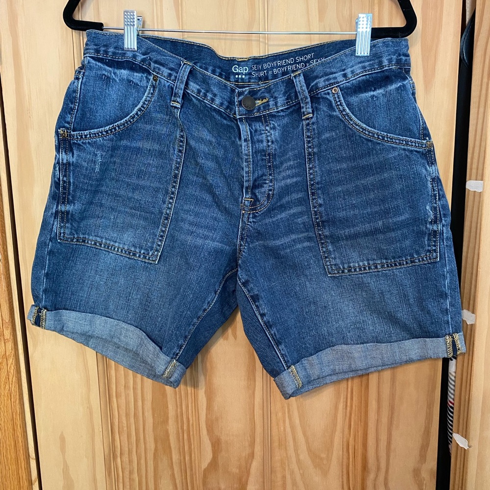 Gap sexy boyfriend jean shorts